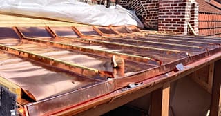 Terrasse à tasseaux en cuivre